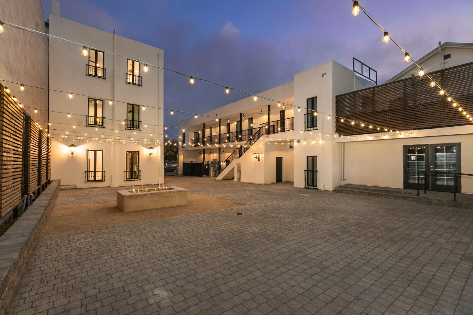 8andG courtyard